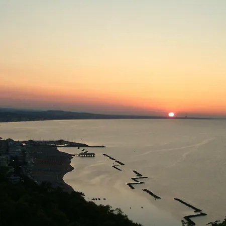 Oda ve Kahvaltı La Rosa Antica Gradara